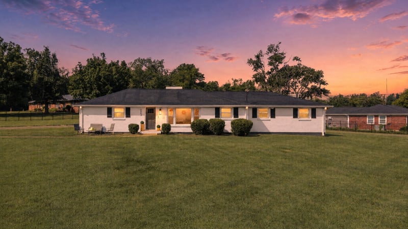 2903 Stanwyck Dr, Nashville, TN 37207