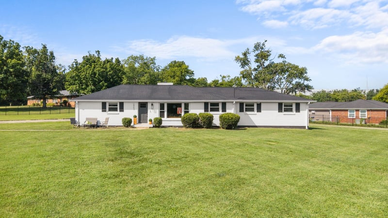 2903 Stanwyck Dr, Nashville, TN 37207