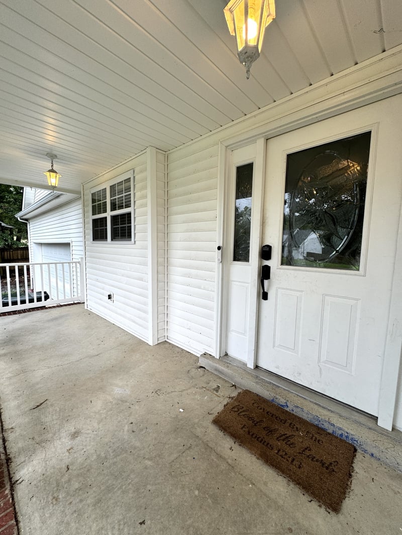 127 Silver Leaf Cir, Dickson, TN 37055