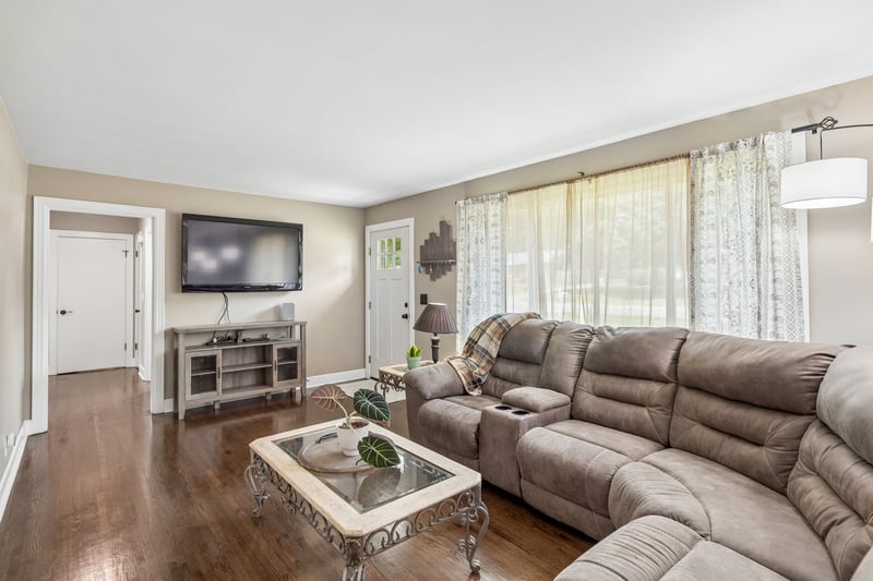 318 Jacksonian Dr, Hermitage, TN 37076