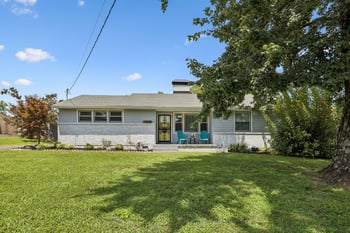 5018 Bonnahill Dr, Hermitage, TN 37076