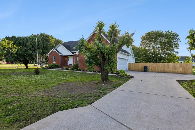 101 Chertsey Ct, Murfreesboro, TN 37127