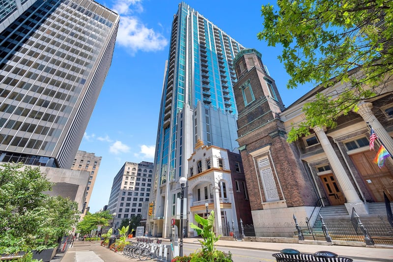 415 Church St #1808, Nashville, TN 37219