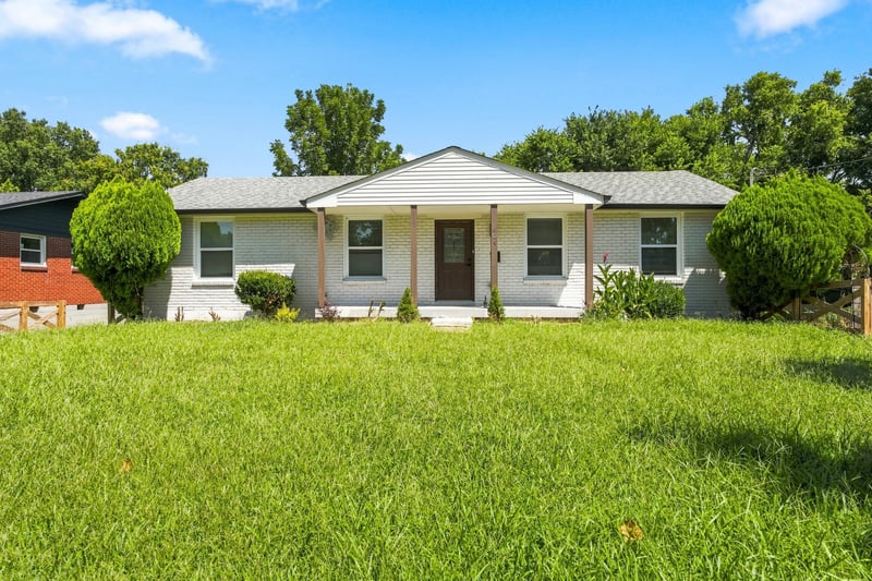 604 Harding Pl, Nashville, TN 37211