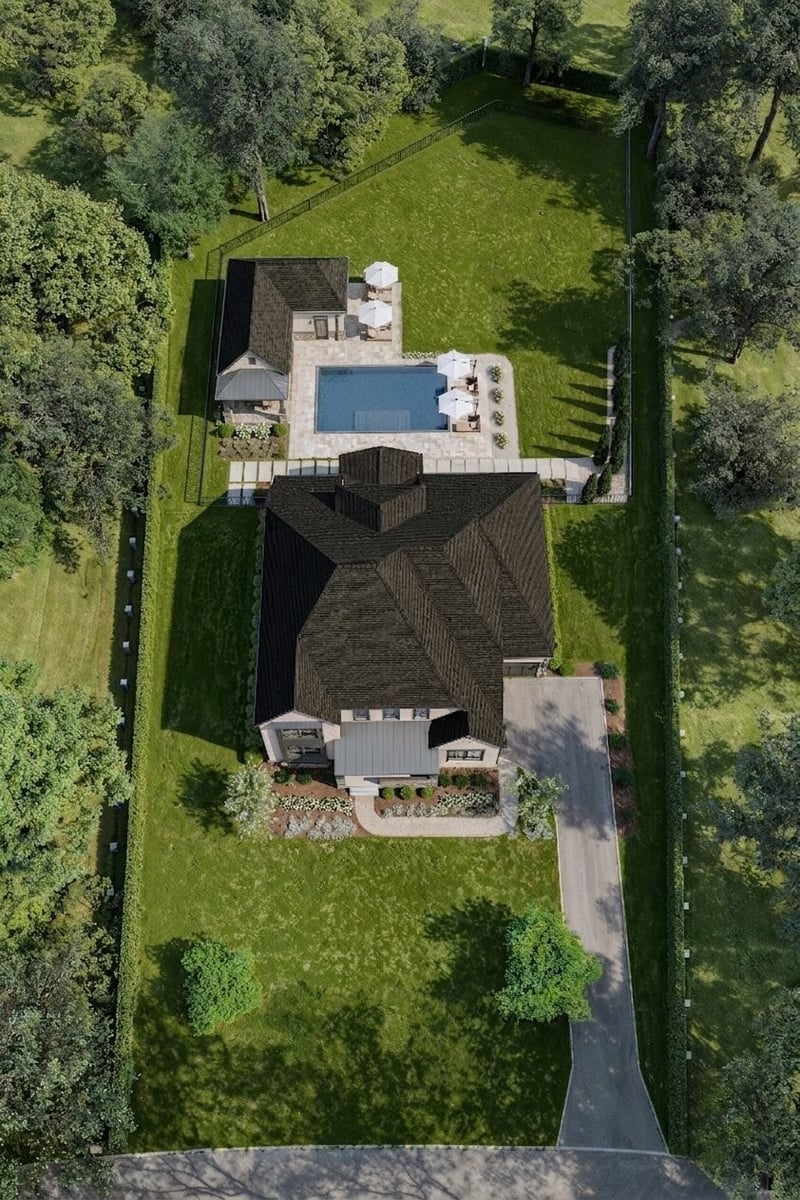 2808 White Oak Dr, Nashville, TN 37215