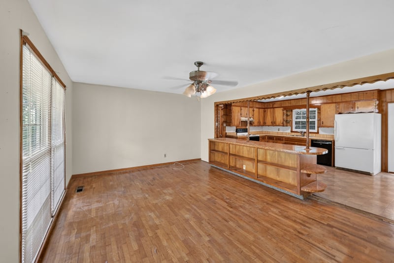 1106 Rainbow Cir, Westmoreland, TN 37186