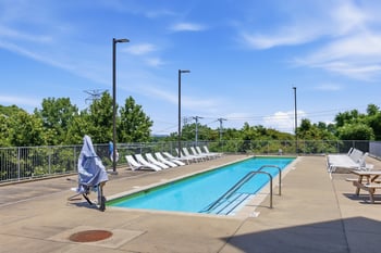 400 Herron Dr #102, Nashville, TN 37210