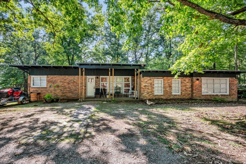 102 West Hills Terrrace, Dickson, TN 37055