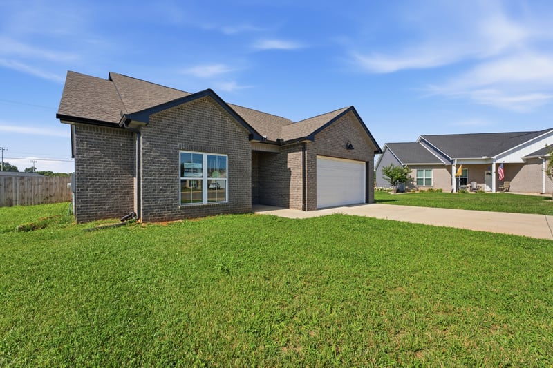 111 Burley Way, Portland, TN 37148