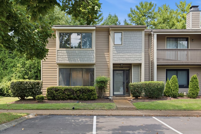706 Barlin Ct, Nashville, TN 37221