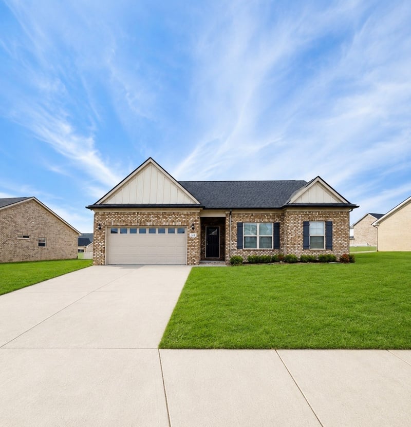 1345 Amber Hills Dr, Ashland City, TN 37015