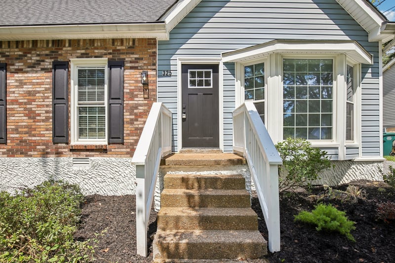 325 Sunny Acre Dr, Mount Juliet, TN 37122
