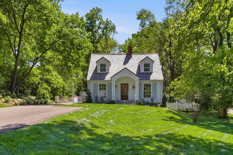 4401 Iroquois Ave, Nashville, TN 37205