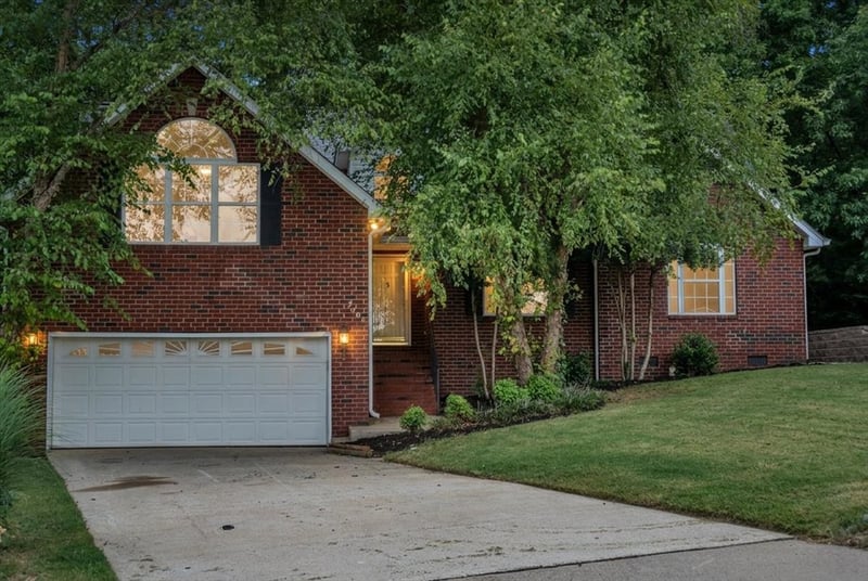 3701 Henricks Hill Dr, Smyrna, TN 37167