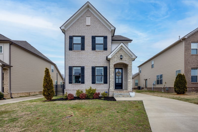 1645 Brockton Ln, Nashville, TN 37221
