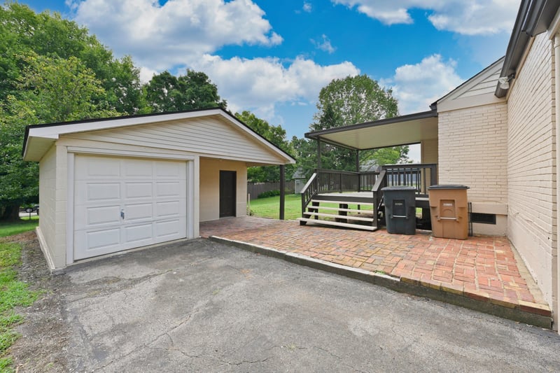 2213 Ridgecrest Dr, Nashville, TN 37216