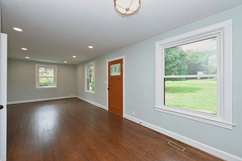 2213 Ridgecrest Dr, Nashville, TN 37216