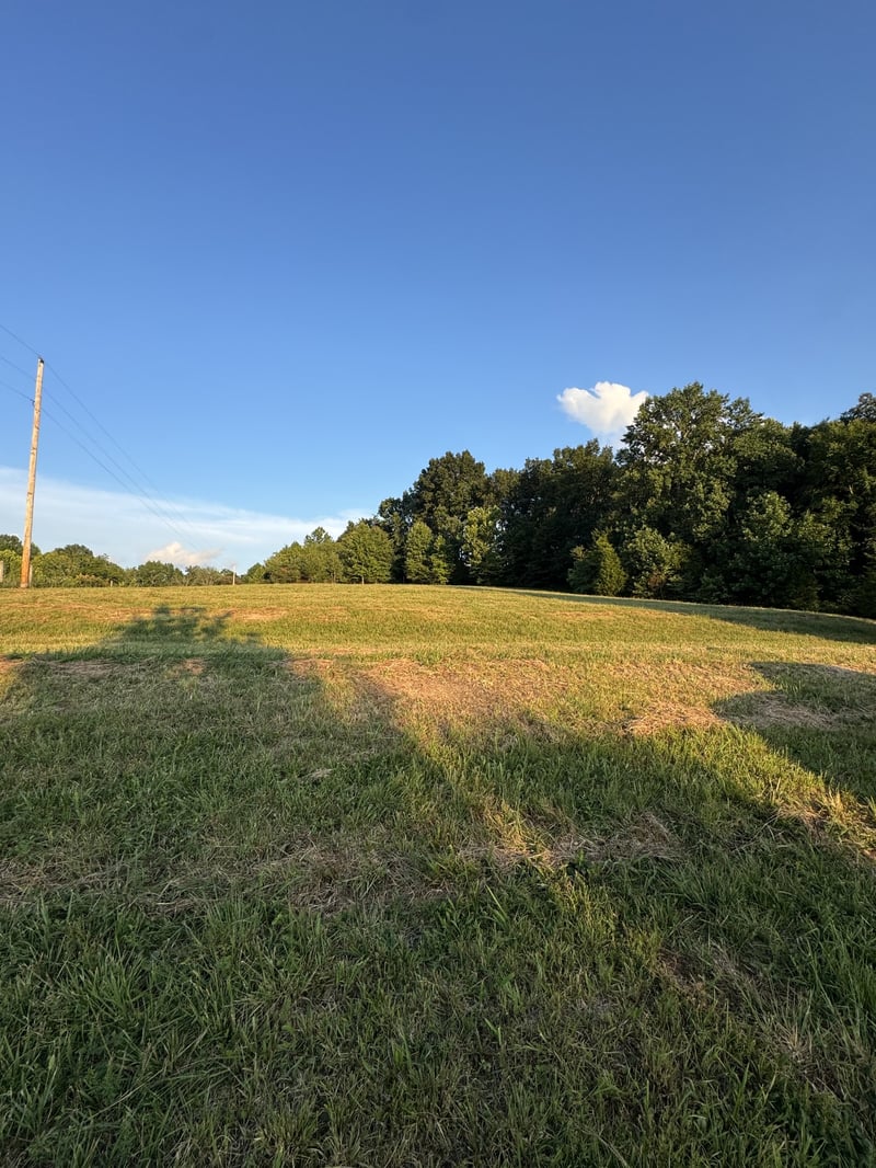 2204 Fairfield Rd, Westmoreland, TN 37186