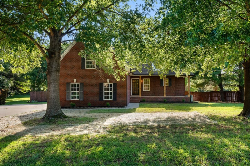 105 Four Season Dr, Murfreesboro, TN 37129