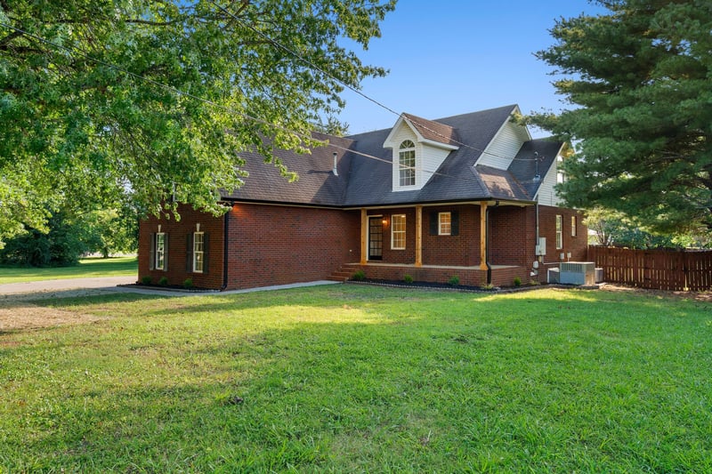 105 Four Season Dr, Murfreesboro, TN 37129