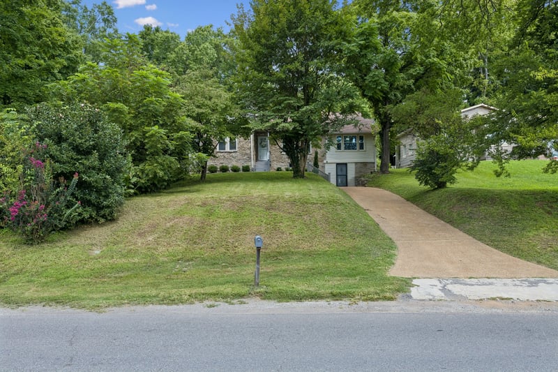 1523 Mcgavock Pike, Nashville, TN 37216
