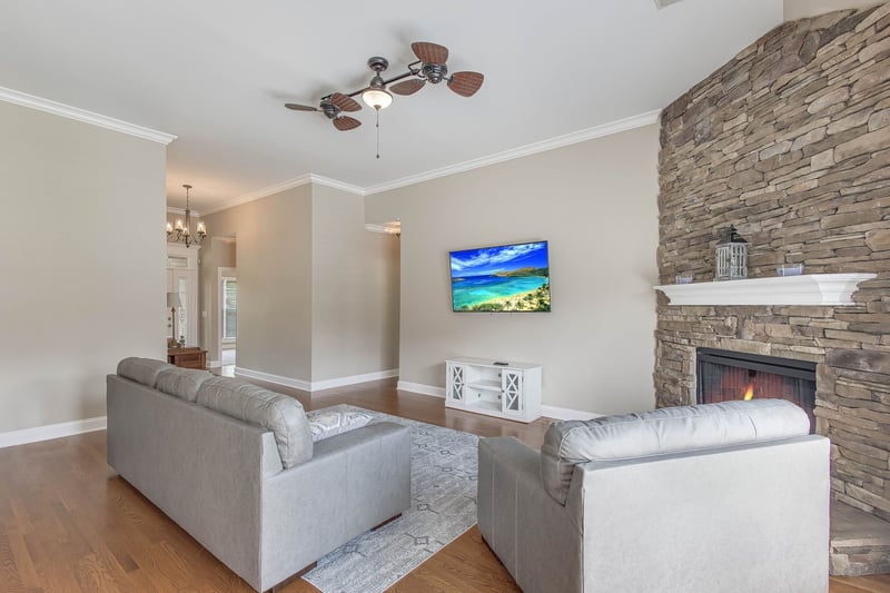 3630 Geneva Dr, Murfreesboro, TN 37128