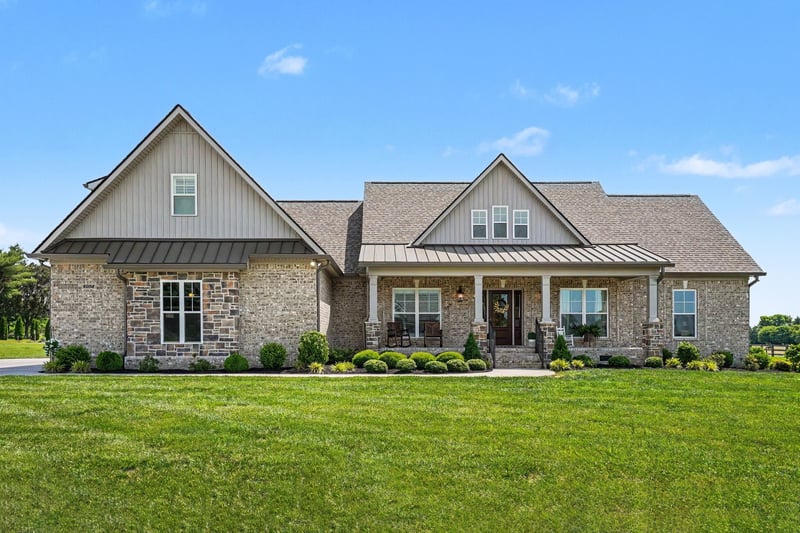 8002 Traditions Ln, Columbia, TN 38401