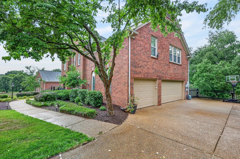 304 Lakemont Cir, Franklin, TN 37067