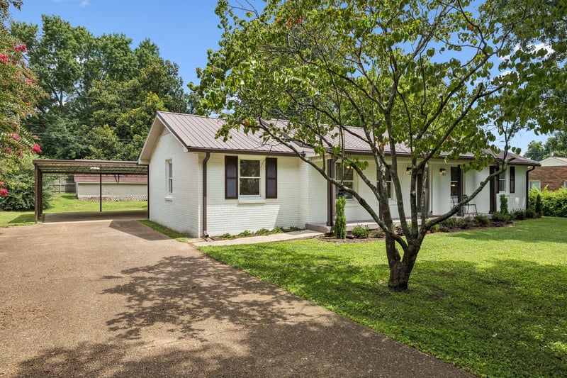 414 Hilltop Dr, Columbia, TN 38401