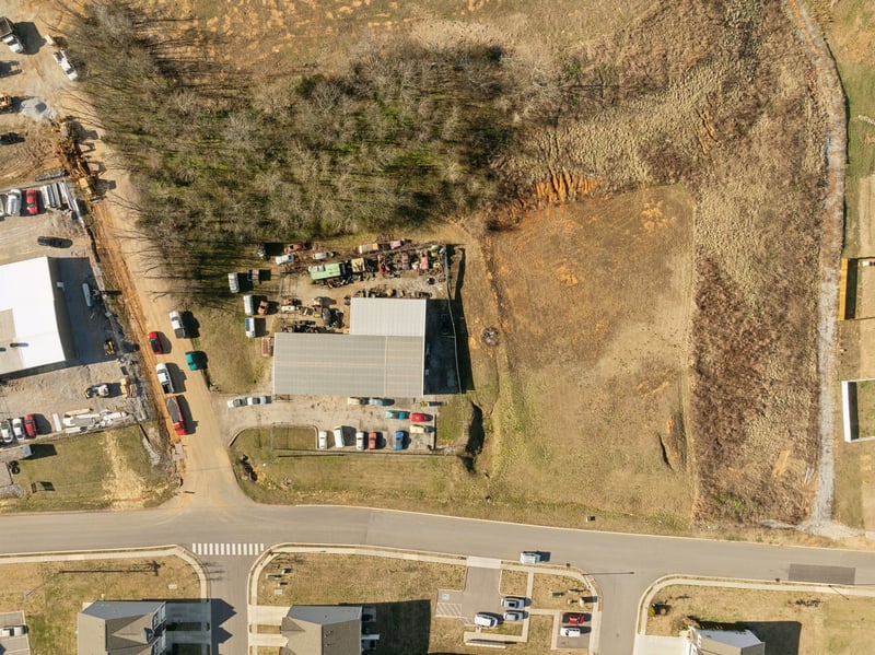 2501 Precast Dr N, Columbia, TN 38401