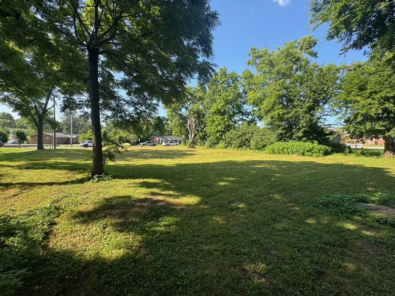 919 Long Hollow Pike, Gallatin, TN 37066