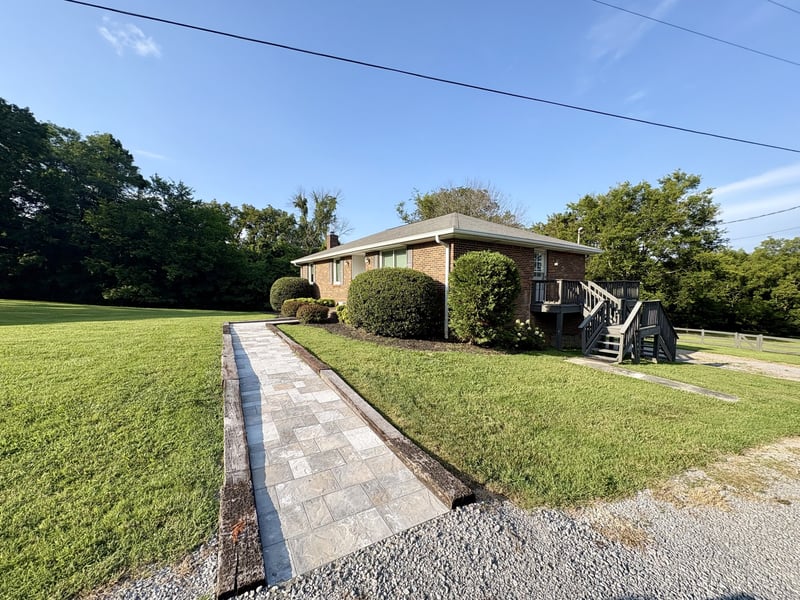 1635 Highway 109 , Lebanon, TN 37090