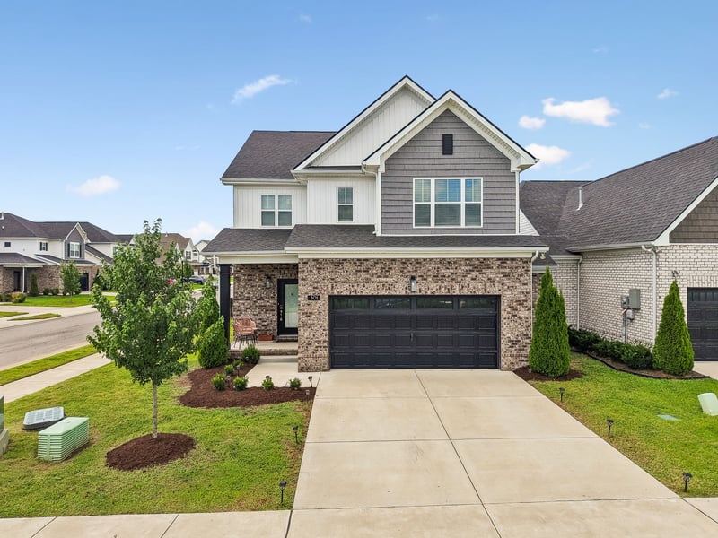 301 Booker Dr, Gallatin, TN 37066