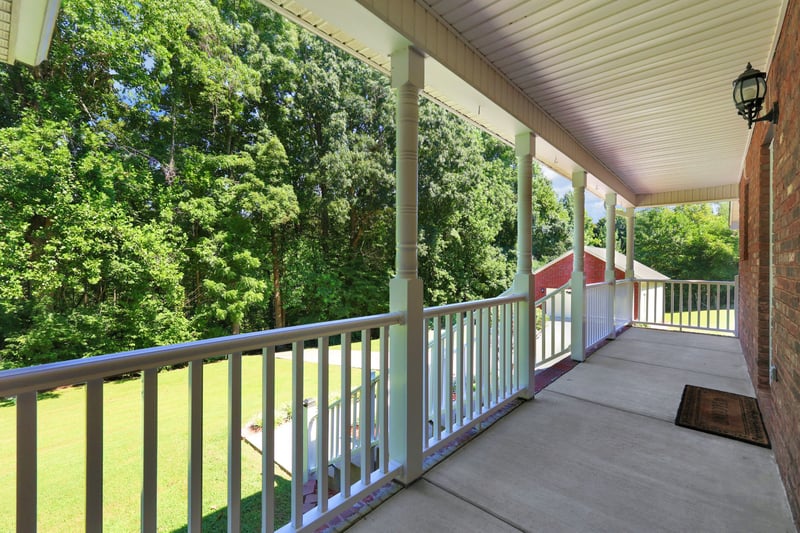 2073 Mcmahan Hollow Rd, Pleasant View, TN 37146
