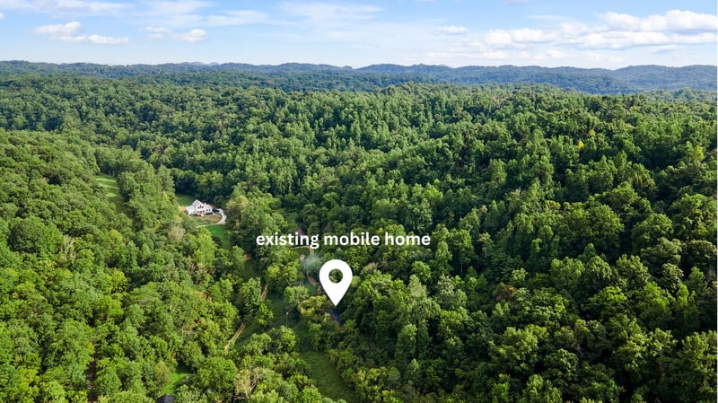 600 Leath Chapel Rd, Bethpage, TN 37022
