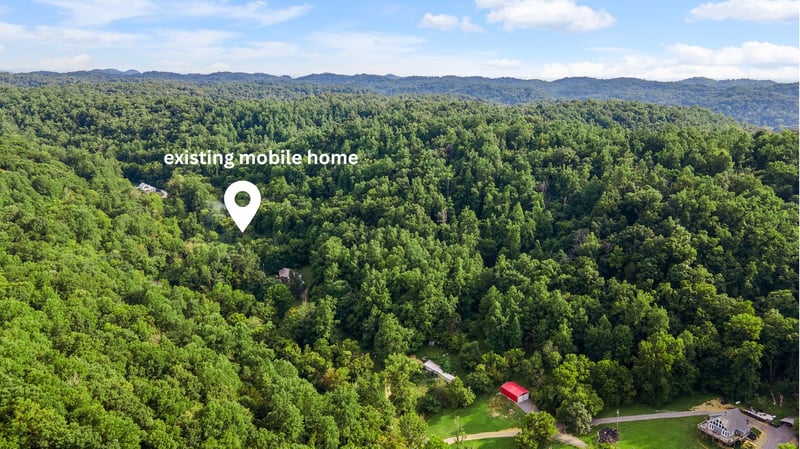 600 Leath Chapel Rd, Bethpage, TN 37022