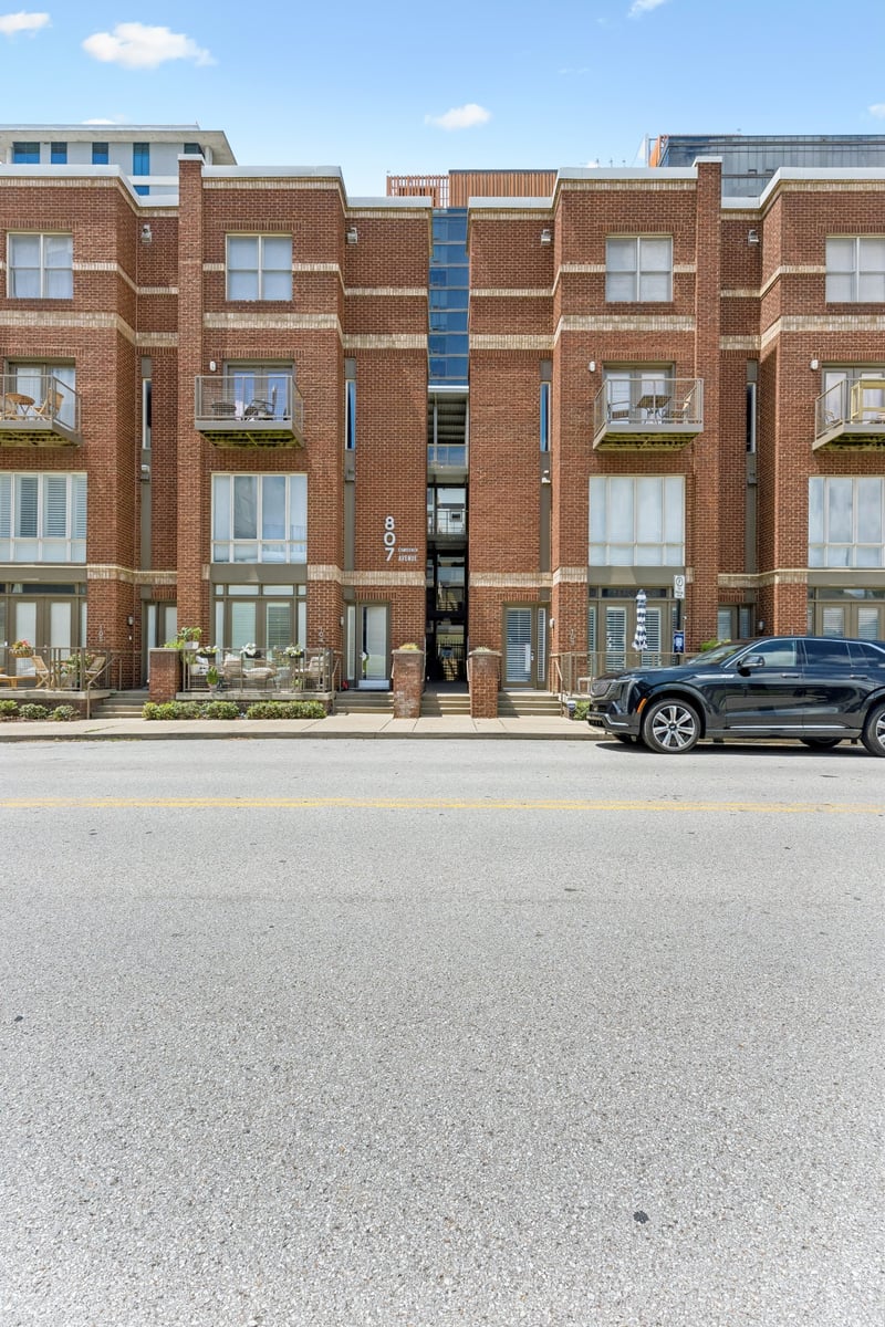 807 18th Ave #408, Nashville, TN 37203