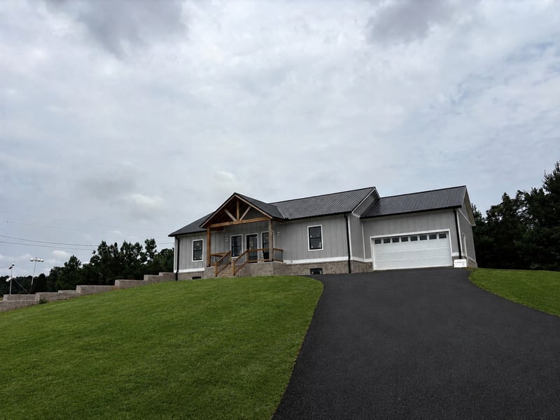 388 Buddy Rd, Burns, TN 37029