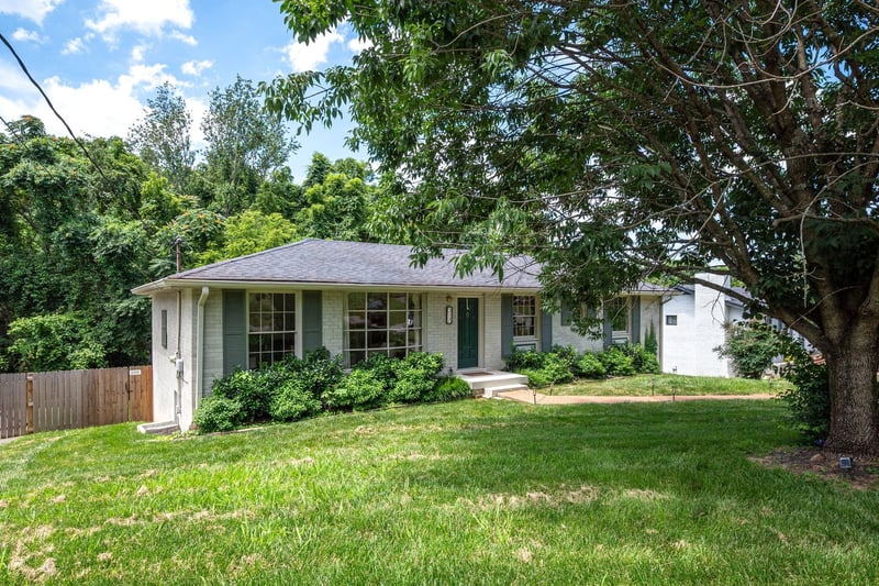 317 Bonnavue Dr, Hermitage, TN 37076