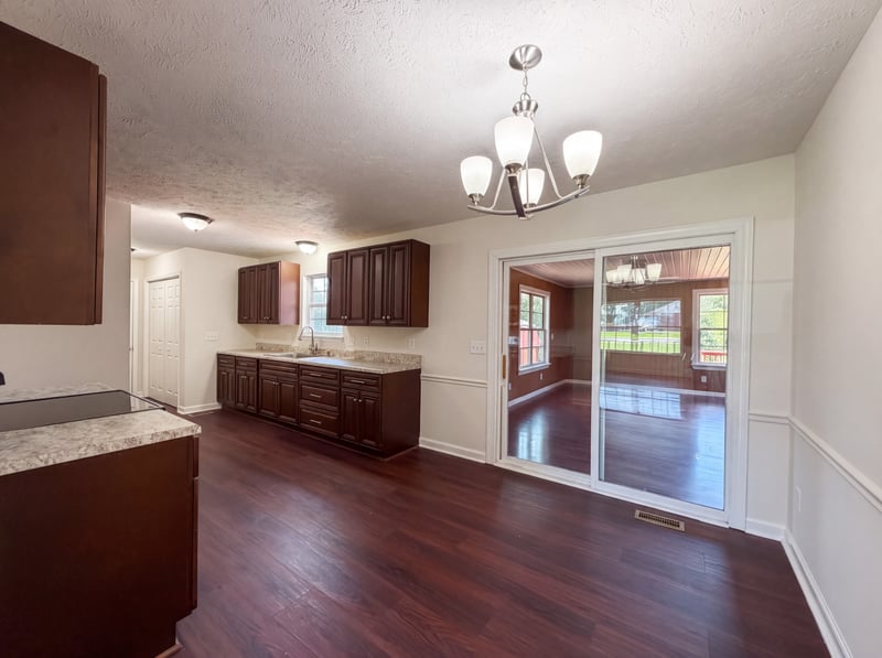 125 Ivanhoe Ct, Murfreesboro, TN 37127