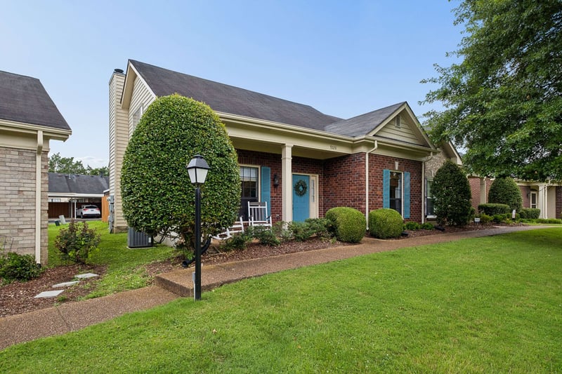9220 Sawyer Brown Rd, Nashville, TN 37221
