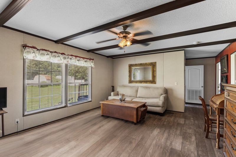 4377 Woodrow Wilson Rd, Springfield, TN 37172