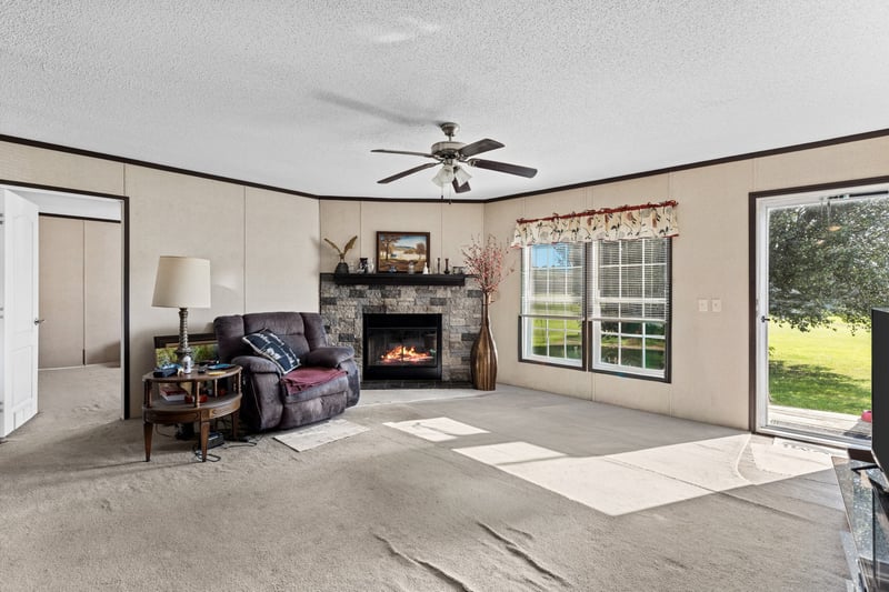 4377 Woodrow Wilson Rd, Springfield, TN 37172