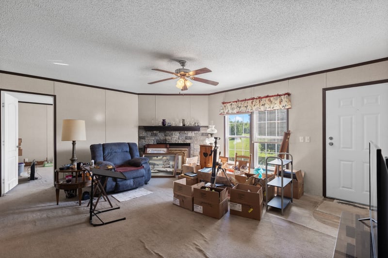 4377 Woodrow Wilson Rd, Springfield, TN 37172