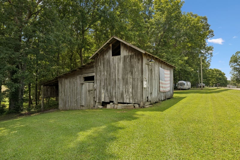 1525 E Piney Rd, Dickson, TN 37055