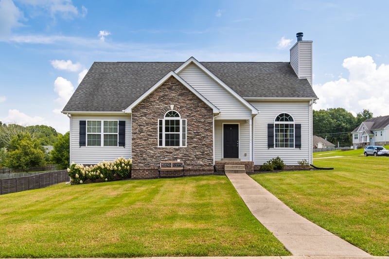 7307 Sheena Ln, Fairview, TN 37062