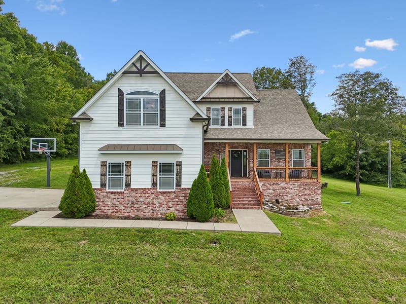 1755 Chicken Rd, Lebanon, TN 37090