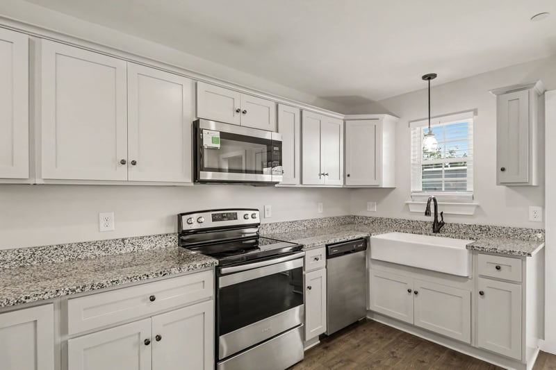 202 Emmett Dr, White House, TN 37188