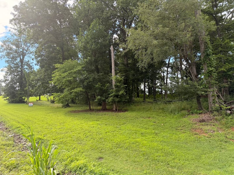 106 Hillside Dr, Dickson, TN 37055