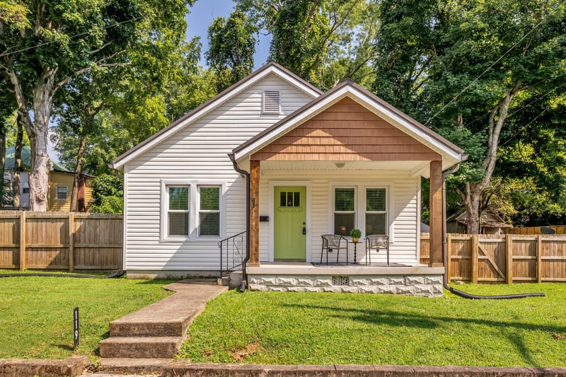 119 Poplar St, Dickson, TN 37055